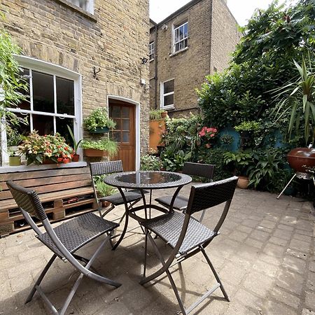 The Clapham Apartment With Private Patio Londres Extérieur photo