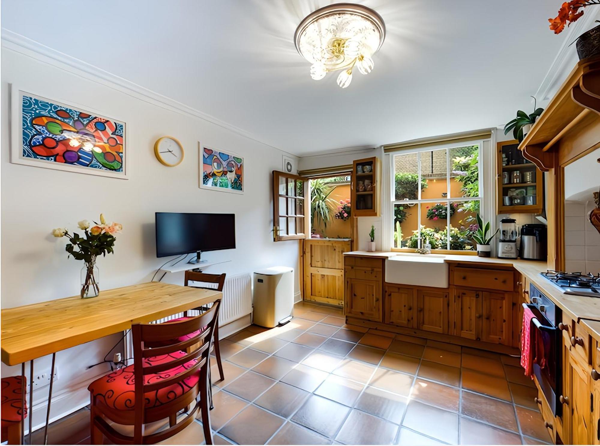 The Clapham Apartment With Private Patio Londres Extérieur photo