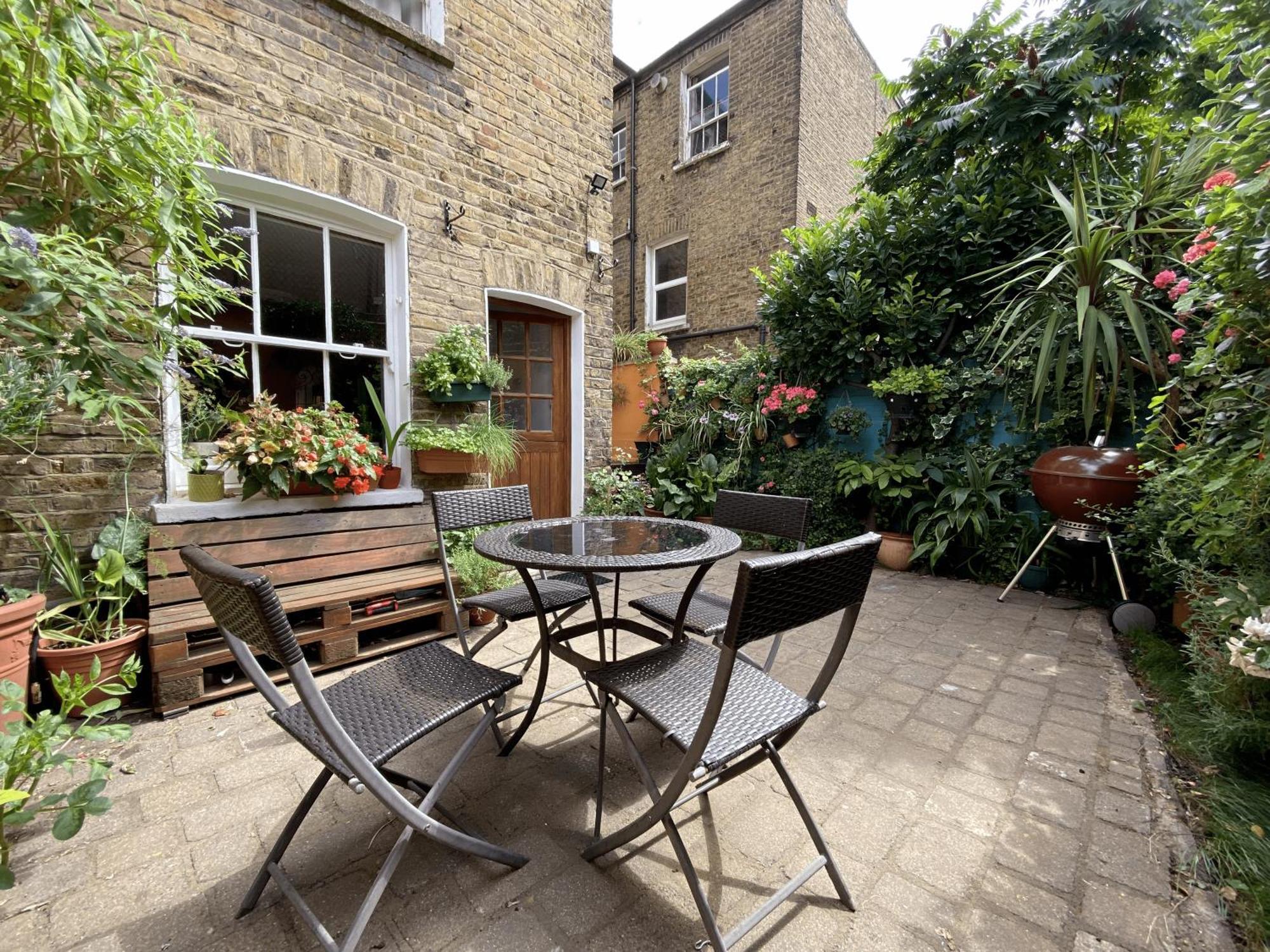 The Clapham Apartment With Private Patio Londres Extérieur photo
